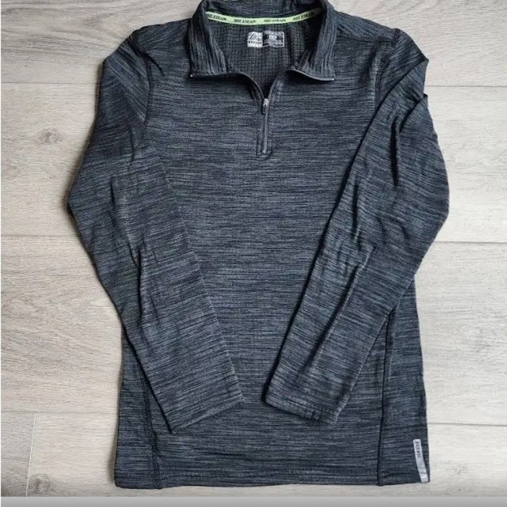 Like New RBX Xtrain Compression Black/Gray 1/4 Zip Long Sleeve Pullover - Large